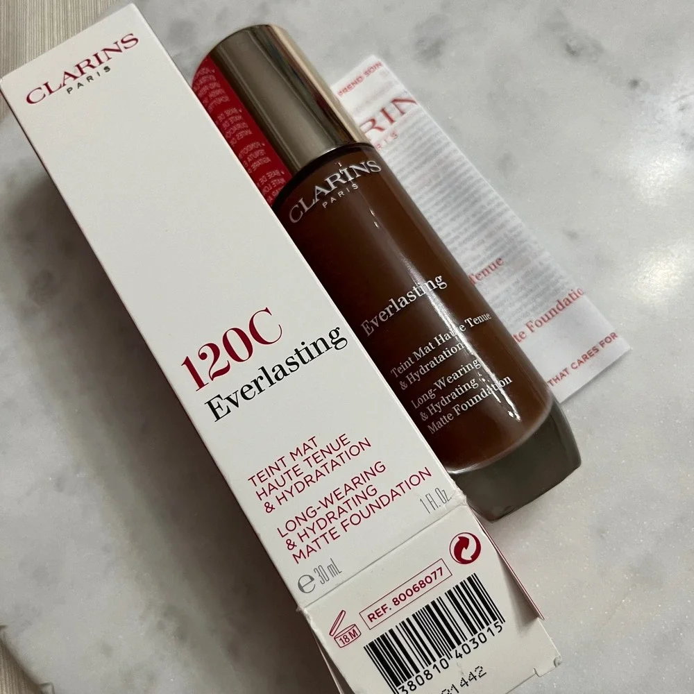 CLARINS 120C Everlasting Foundation Espresso Long Wearing Hydrating Matte Makeup